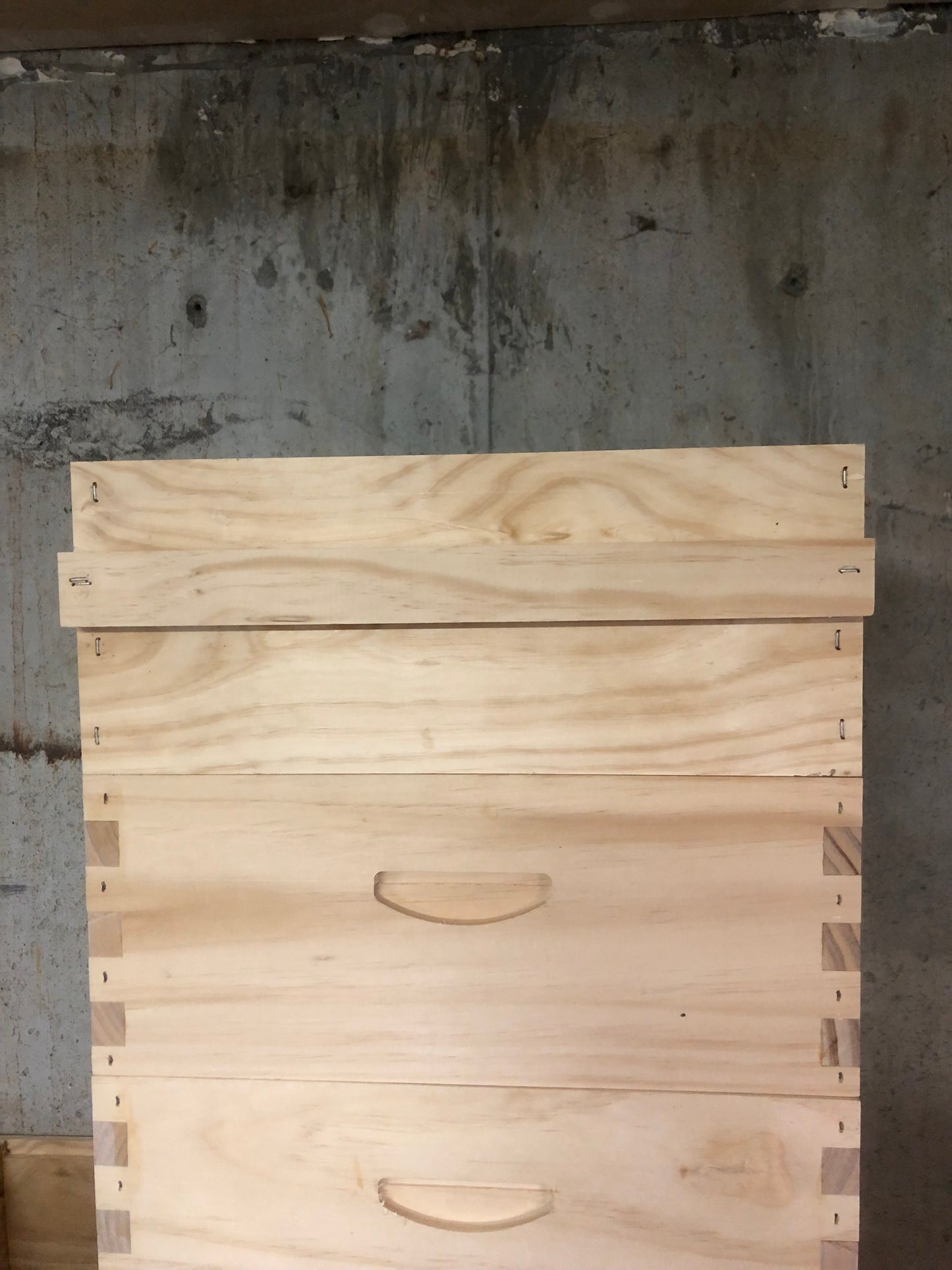 Hive Boxes with Cleat Handles