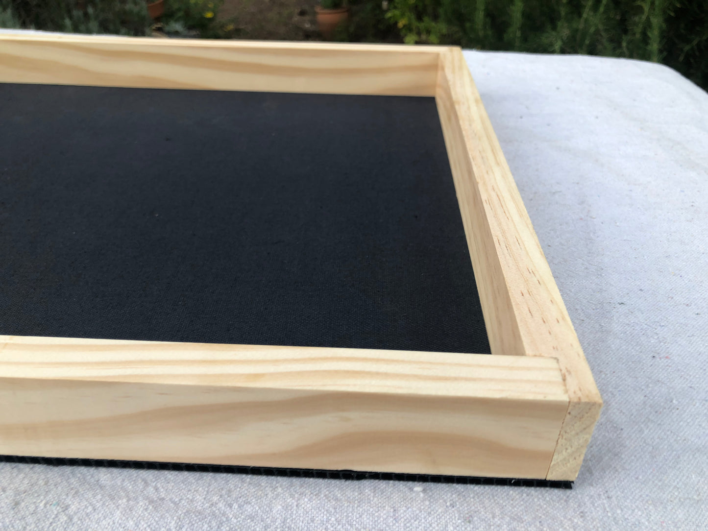 Solar Activated Fume Board for Honey Harvesting
